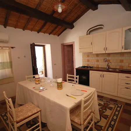 Couette-café Rifugio Di Galte 4*